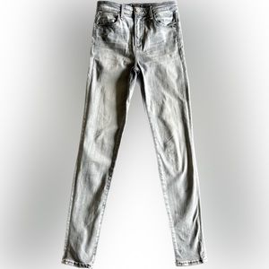 Abercrombie & Fitch Super Skinny Jeans
